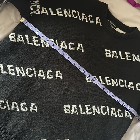 Good Condition! ✨ - Picture 3 of 5